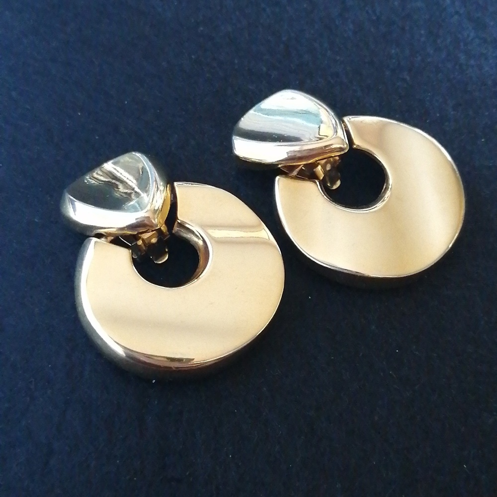 Vintage 1980s TAT Door Knocker Chunky Gold Clip-on Earrings Scandi